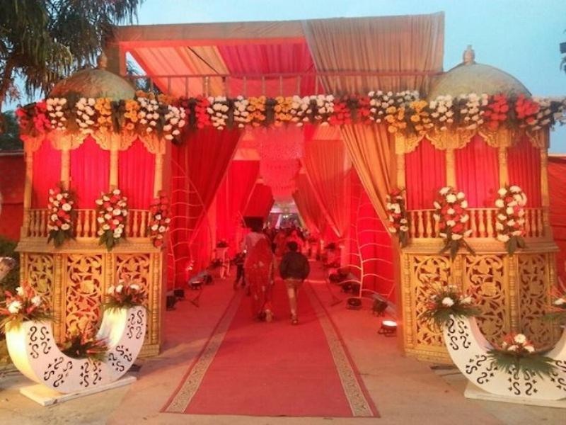 Tej Mahal Palace Bandikui Buitenkant foto